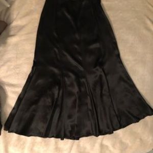 Size 8 Women's Silk Skirt!